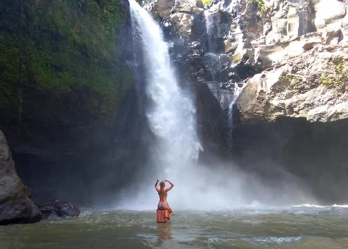 Waterfall Hostal